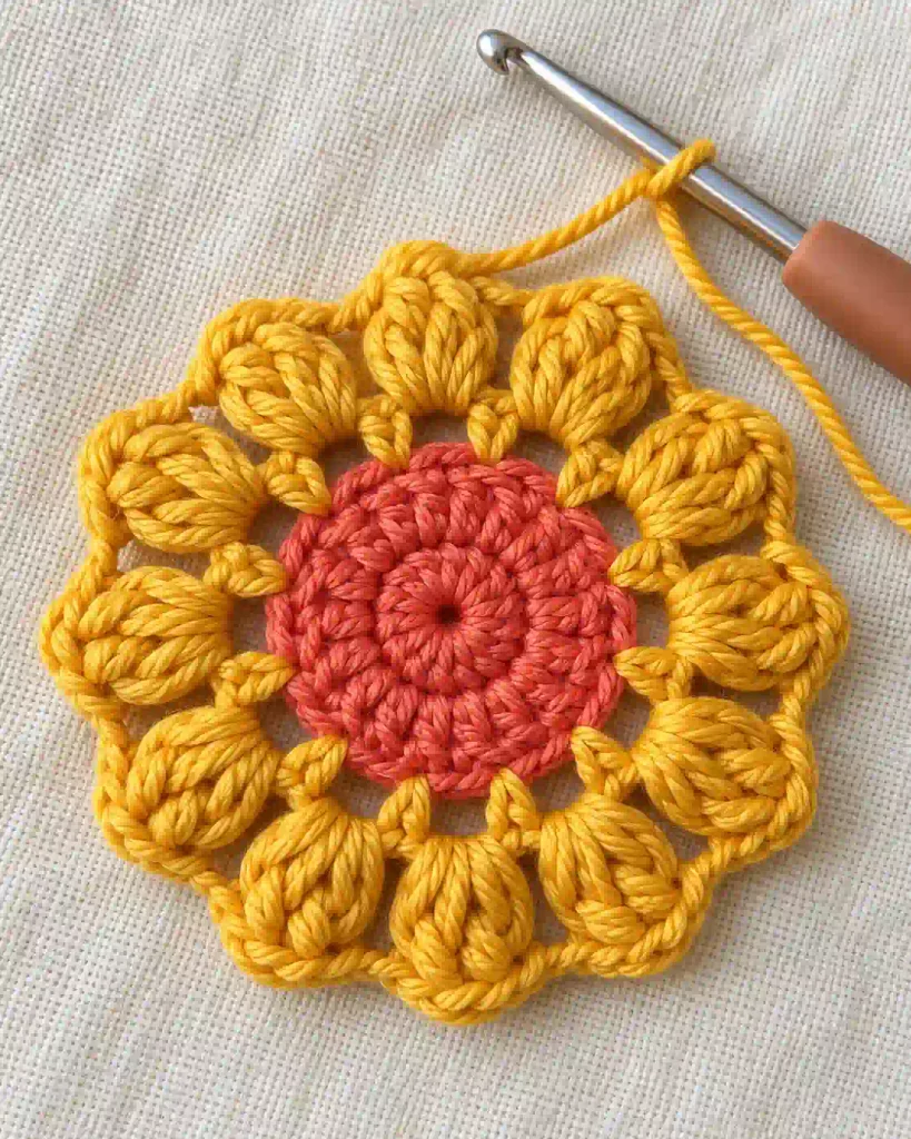 3 Crochet Christmas Tree Ornament Pattern flower center and petals